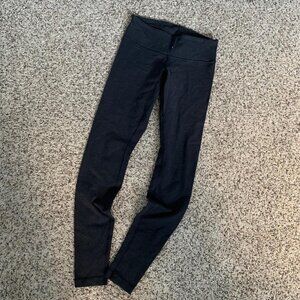 Lululemon high-waisted leggings #leggings #workout